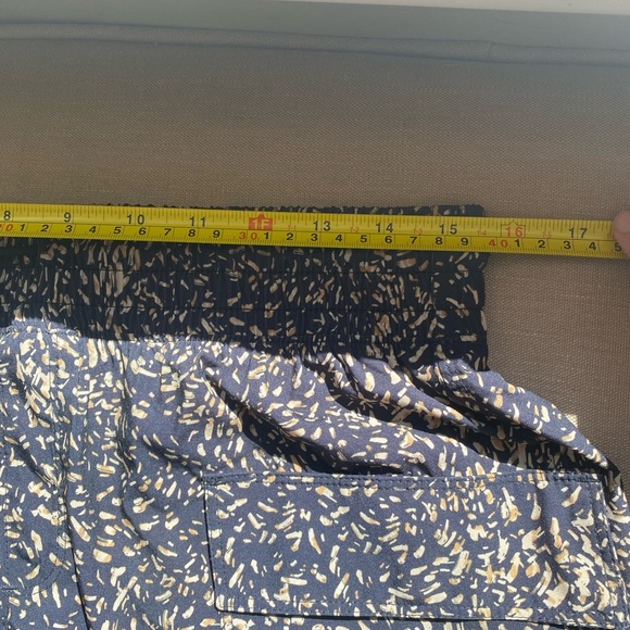 High-waisted Stretch Tech Performance Utility Cargo Shorts 5” Inseam NEW M - Picture 6 of 14